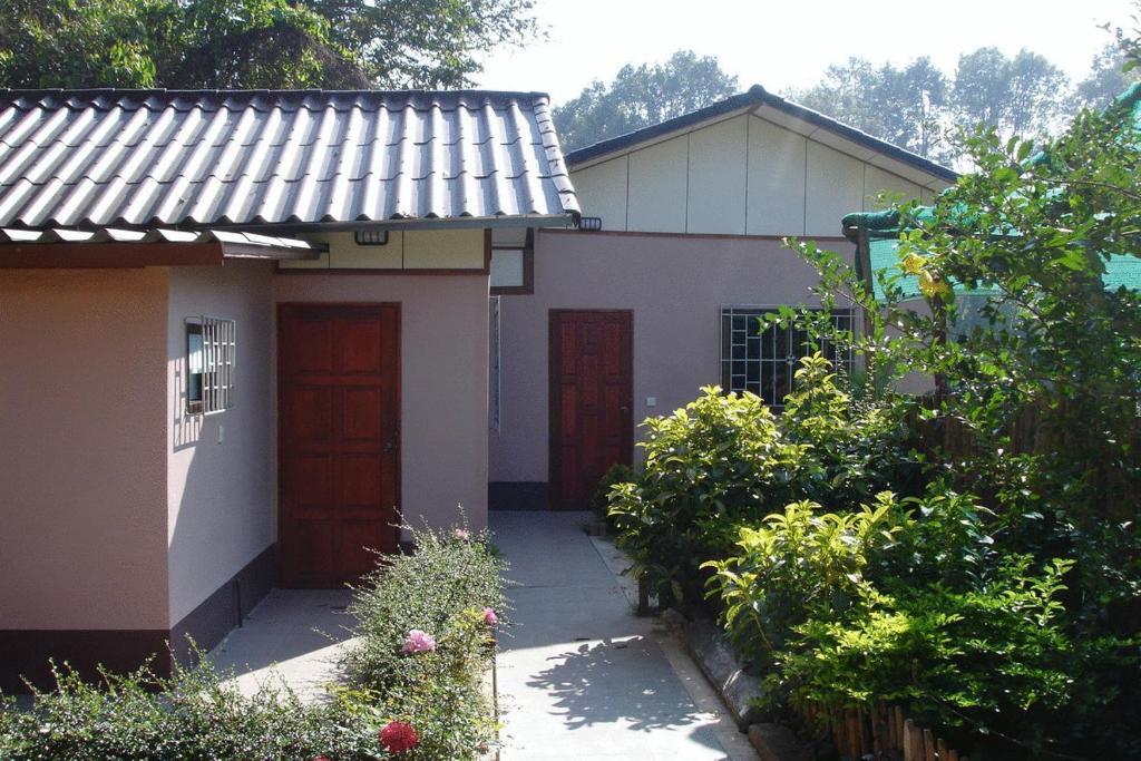 Home Stay Stc Bed And Breakfast Udon Thani Quarto foto